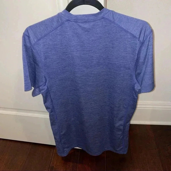 Nike Dri-Fit Fitted Tee - Picture 3 of 3